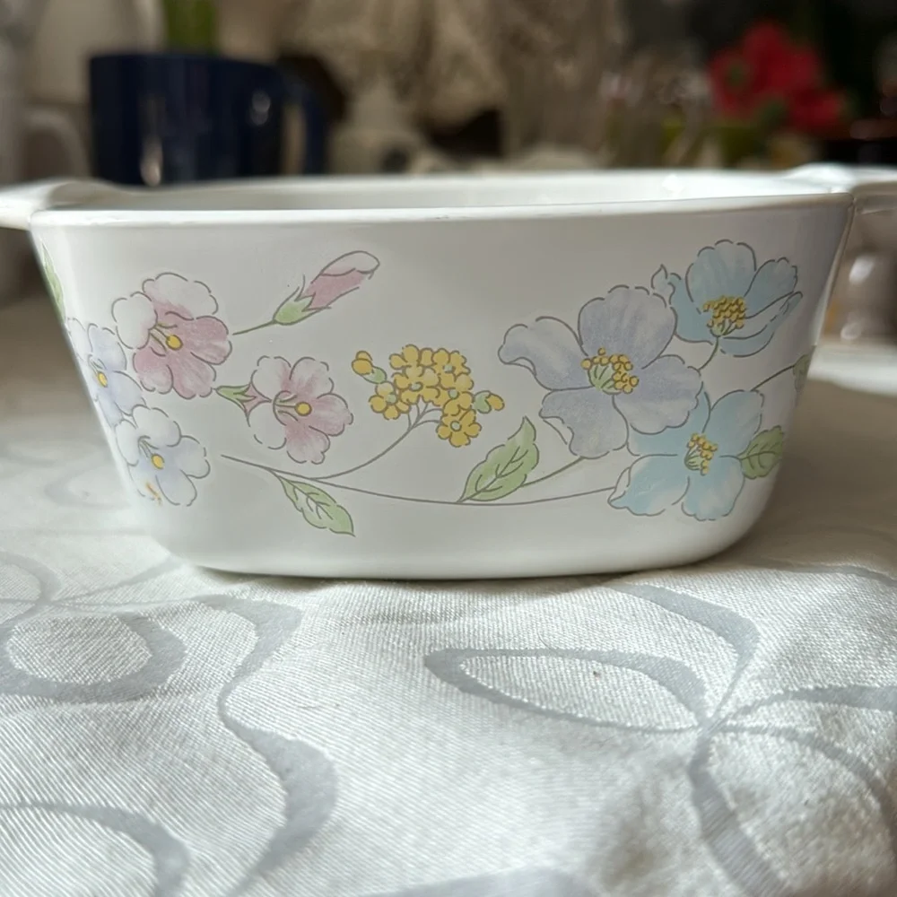 vintage Corning Ware casserole dishes, from the 